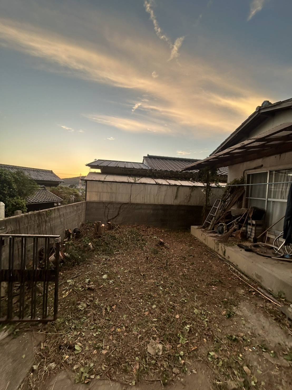 【作業事例】J様のご自宅の草木の伐採を行いましたの画像